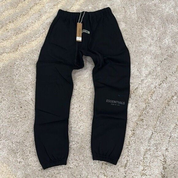 Bas Fear of God essentials (SS22)