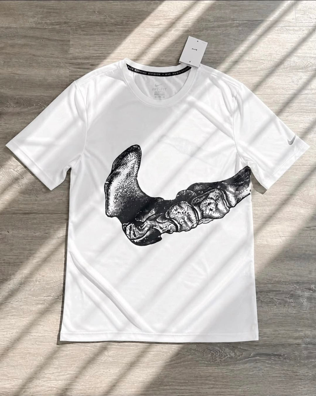T-shirt Nike running division squelette